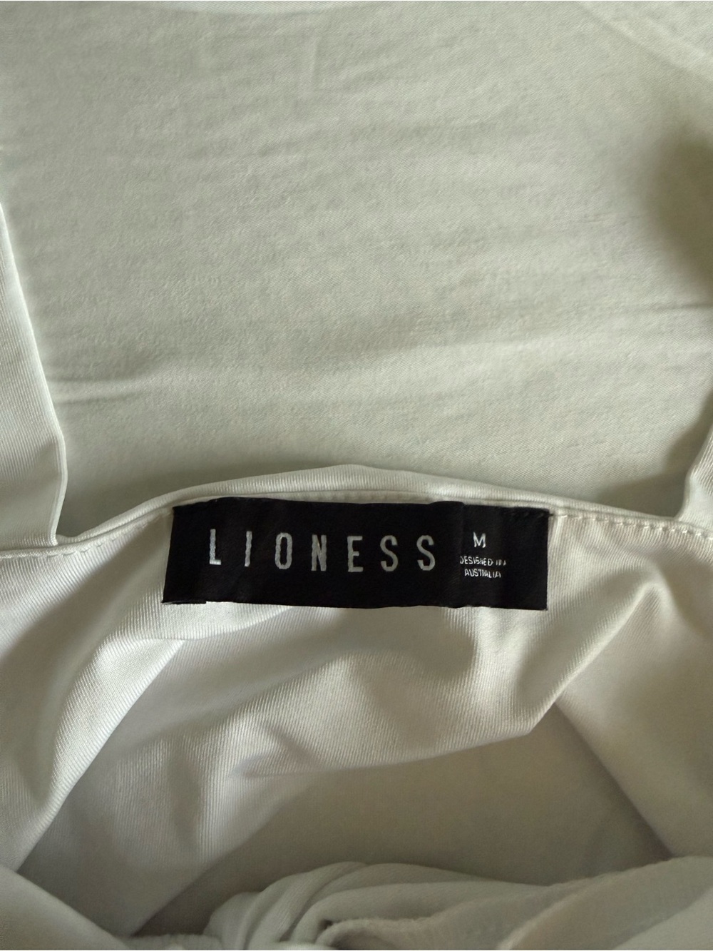 Lioness wrap top - Picture 3 of 4